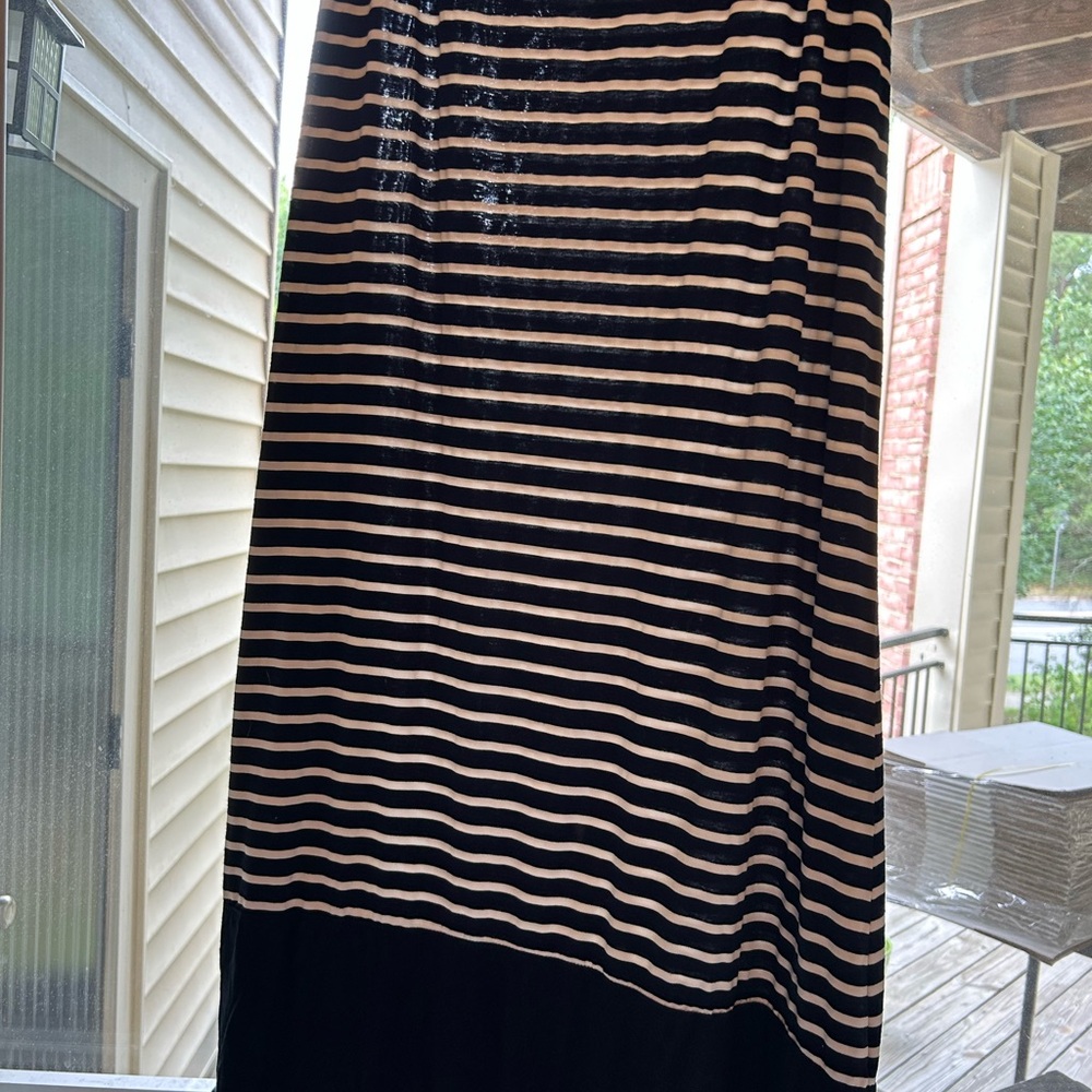 Max Studio Navy and White Striped maxi skirt
